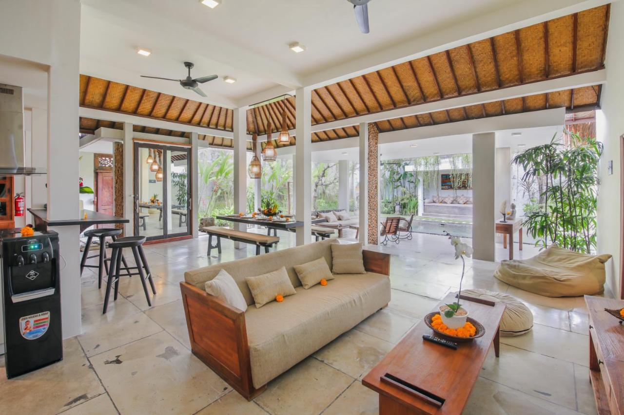 Villa Malou Seminyak Exterior foto